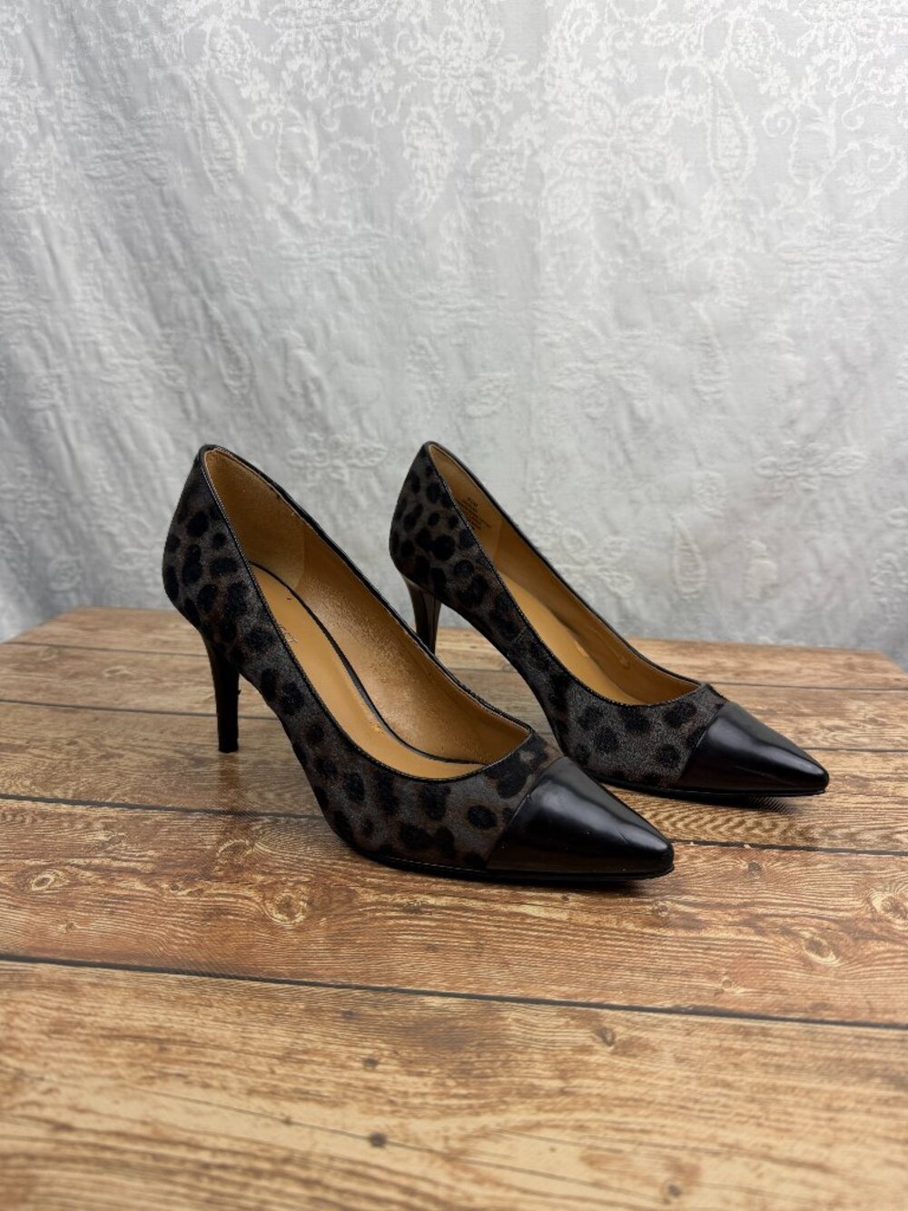 Nine West Leopard Print Pointed Toe Stiletto Pumps Size 8.5 Title: Nine West Wom